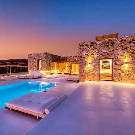 Deep Blue In * Parikia (Paros)