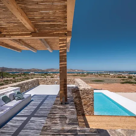 Deep Blue In Villa Parikia (Paros)